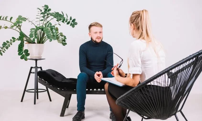 Ile zarabia psycholog szkolny? Poznaj prawdziwe zarobki i różnice